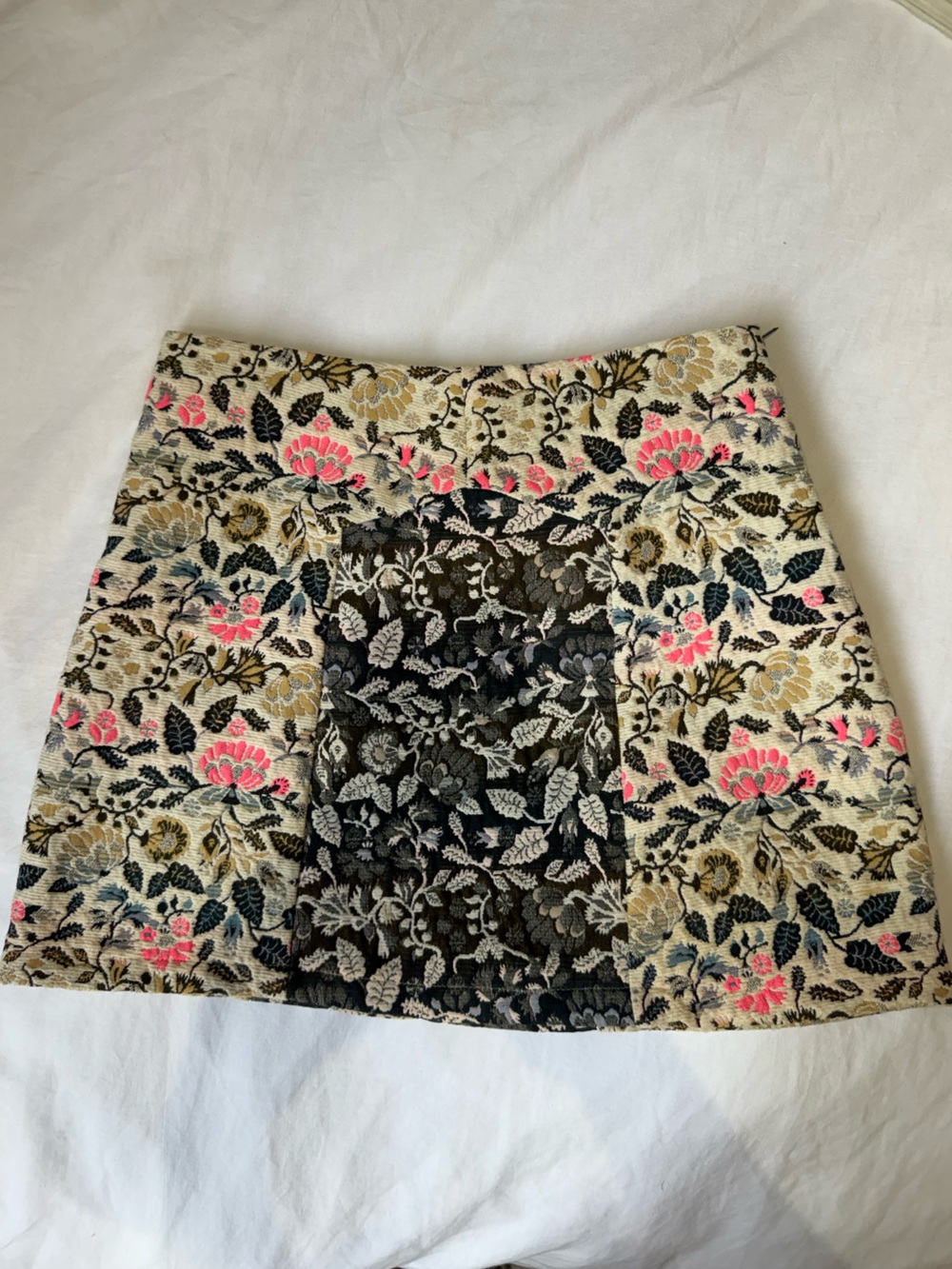 Floral Jacquard Mini Skirt in Pink